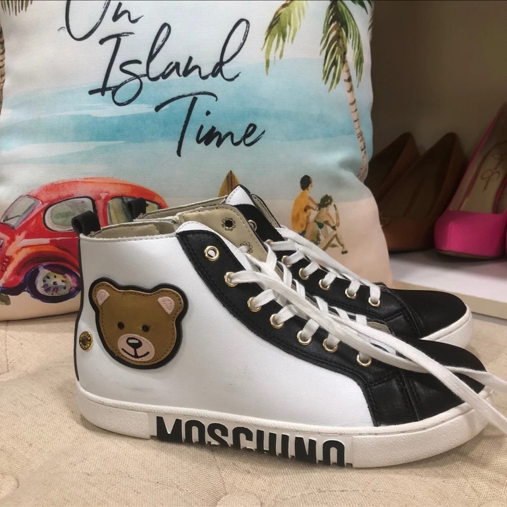 SOLD!!!!!! Moschino Sneakers size 38